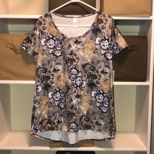 Floral Top, Size Large